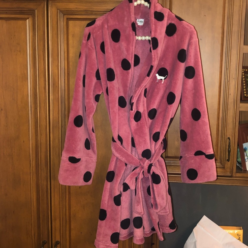 PINK VICTORIAS SECRET| 🦋polka dot robe